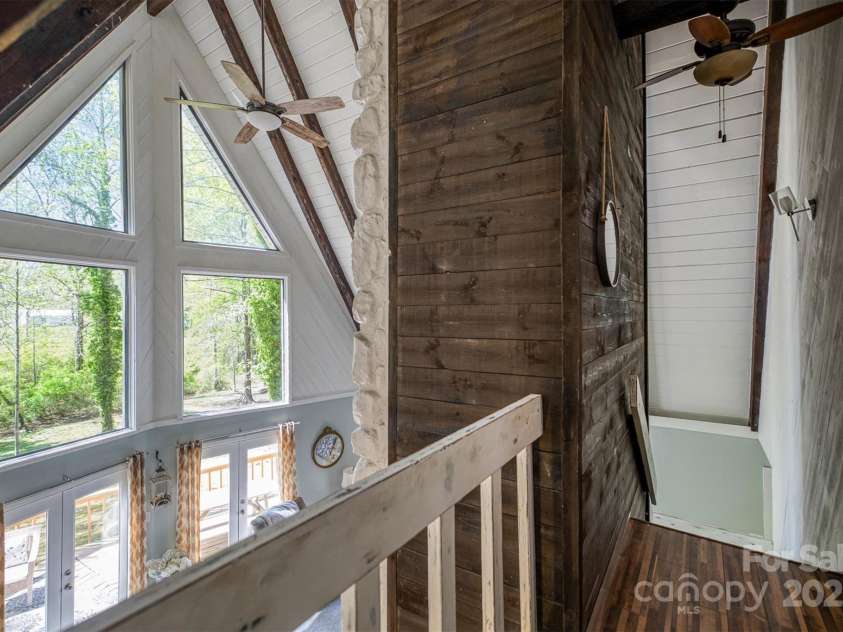 1680 17th Avenue Court, Hickory, NC 28601.  MLS# CAR4245460, YatesRealty ID 6623. 