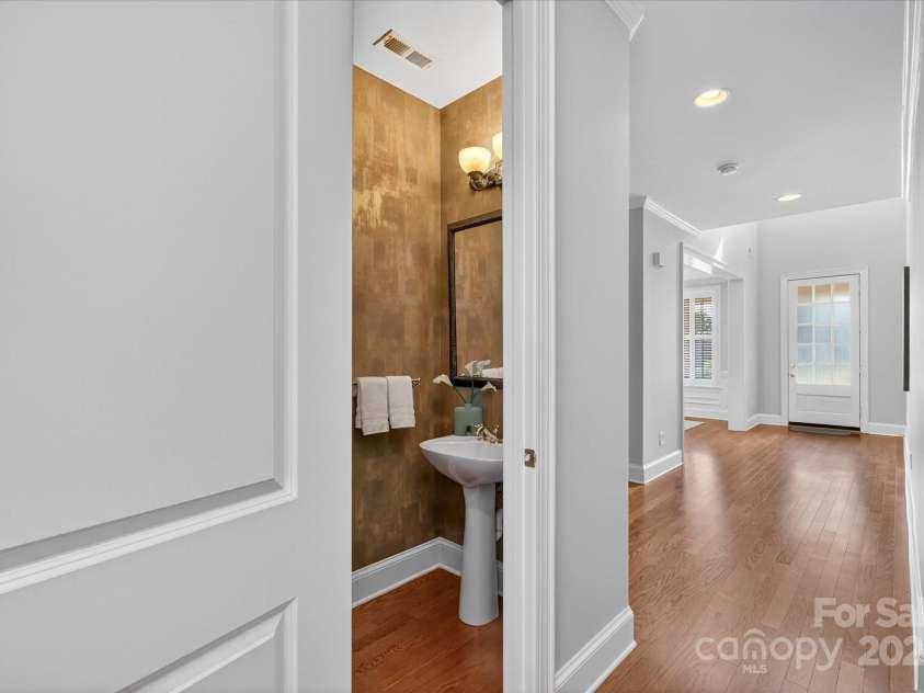 11756 Easthampton Circle, Charlotte, NC 28277.  MLS# CAR4283901, YatesRealty ID 6624. 