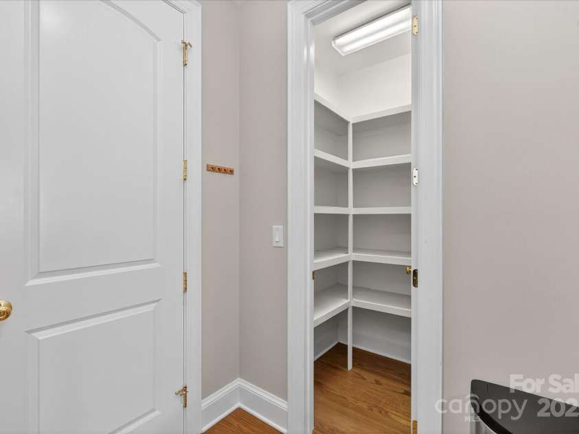 11756 Easthampton Circle, Charlotte, NC 28277.  MLS# CAR4283901, YatesRealty ID 6624. 