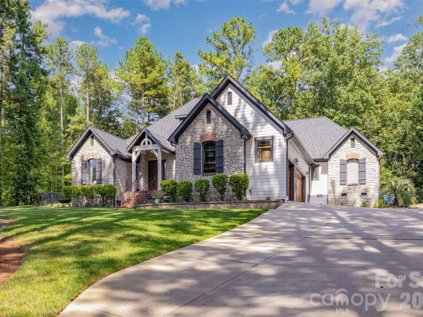 2418 Talbot Court, Sherrills Ford, NC 28673.  MLS# CAR4346722, YatesRealty ID 6624. 