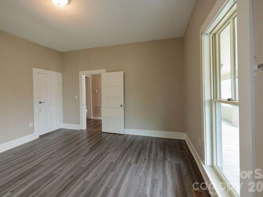 1209 Wilson W Lee Boulevard, Statesville, NC 28677.  MLS# CAR4354984, YatesRealty ID 6625. 