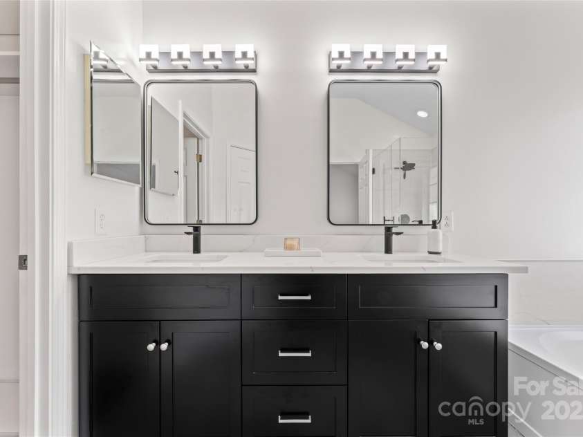 1347 Eisenhower Place, Concord, NC 28027.  MLS# CAR4234135, YatesRealty ID 6626. Primary bath