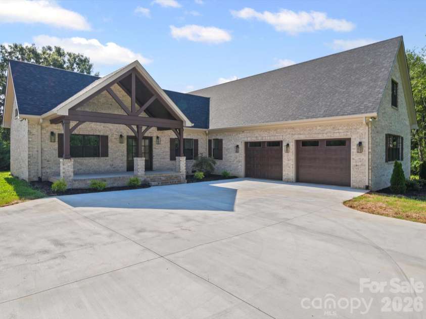 4208 Blanchard Circle, Indian Trail, NC 28079.  MLS# CAR4291806, YatesRealty ID 6627. 