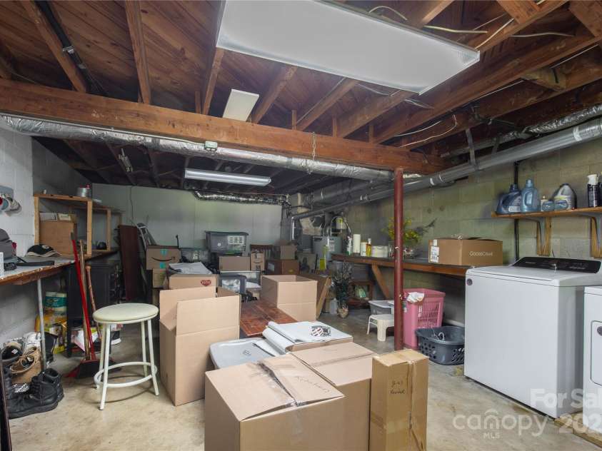 510 Jackson Road, Lancaster, SC 29720.  MLS# CAR4244352, YatesRealty ID 6627. Basement - storage area/laundry