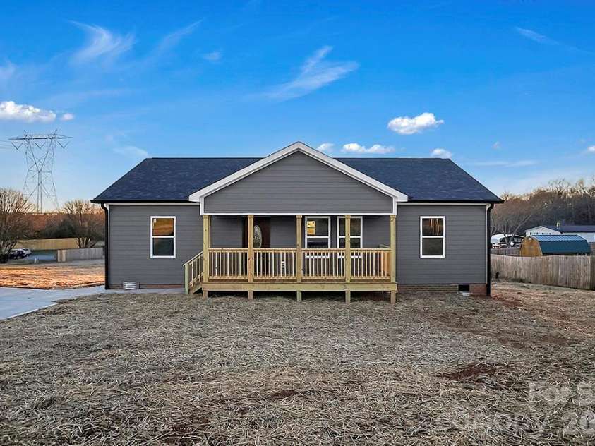 106 Quail Meadow Road, Shelby, NC 28150.  MLS# CAR4337065, YatesRealty ID 6628. 