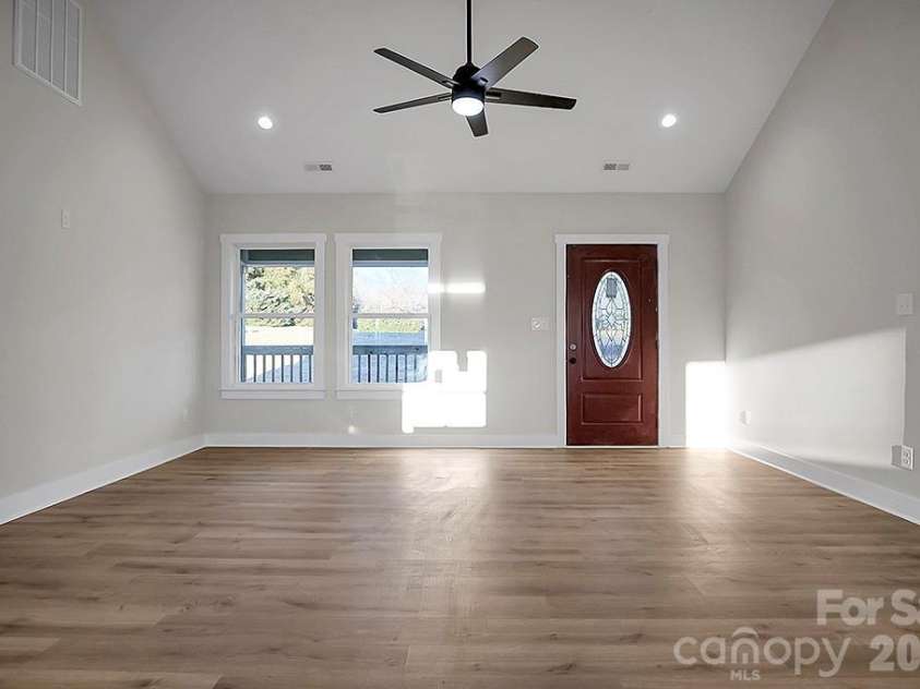 106 Quail Meadow Road, Shelby, NC 28150.  MLS# CAR4337065, YatesRealty ID 6628. 