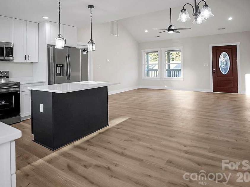 106 Quail Meadow Road, Shelby, NC 28150.  MLS# CAR4337065, YatesRealty ID 6628. 