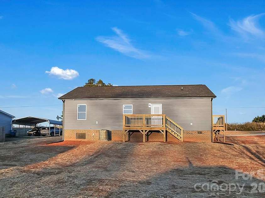 106 Quail Meadow Road, Shelby, NC 28150.  MLS# CAR4337065, YatesRealty ID 6628. 