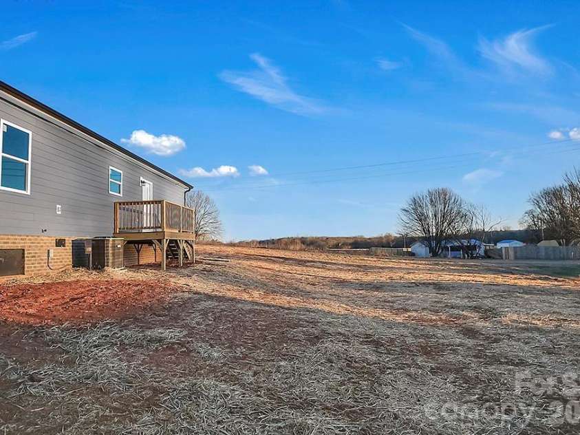 106 Quail Meadow Road, Shelby, NC 28150.  MLS# CAR4337065, YatesRealty ID 6628. 