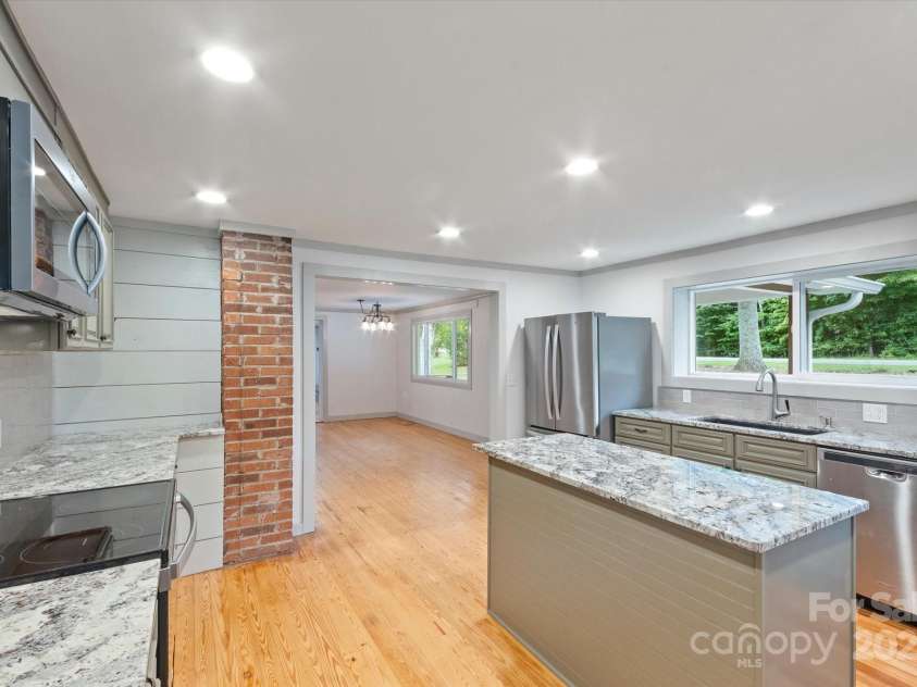 881 Peniel Road, Columbus, NC 28722.  MLS# CAR4183347, YatesRealty ID 6628. 