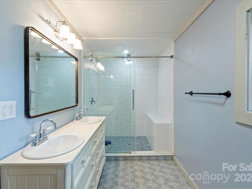 881 Peniel Road, Columbus, NC 28722.  MLS# CAR4183347, YatesRealty ID 6628. 