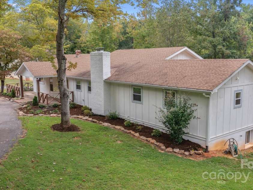 881 Peniel Road, Columbus, NC 28722.  MLS# CAR4183347, YatesRealty ID 6628. 