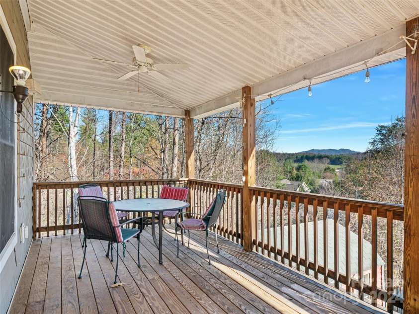 16 Sunny Lane, Mars Hill, NC 28754.  MLS# CAR4204818, YatesRealty ID 6629. 