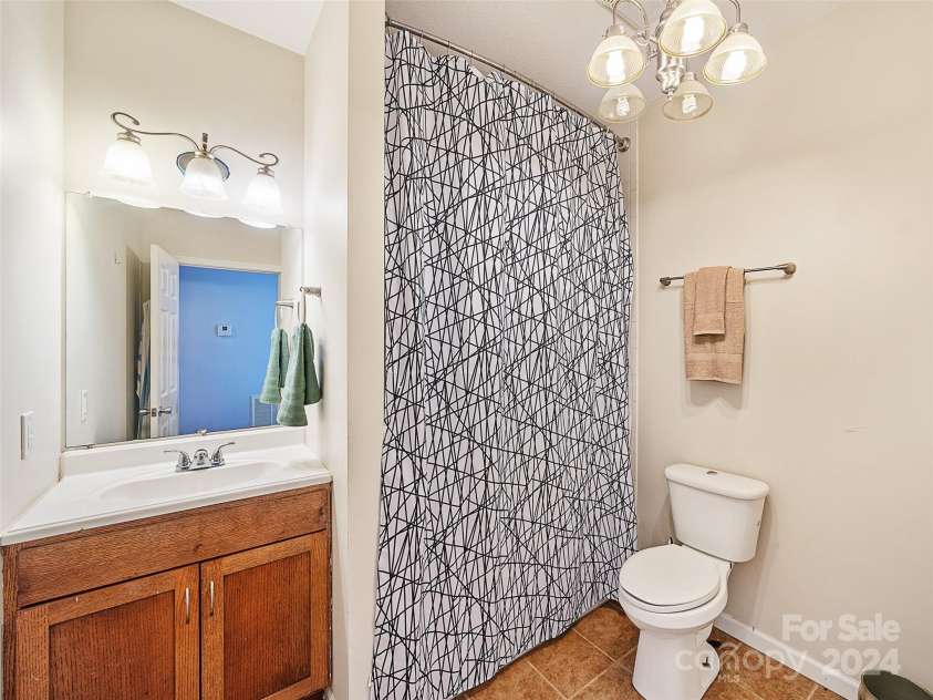 16 Sunny Lane, Mars Hill, NC 28754.  MLS# CAR4204818, YatesRealty ID 6629. 