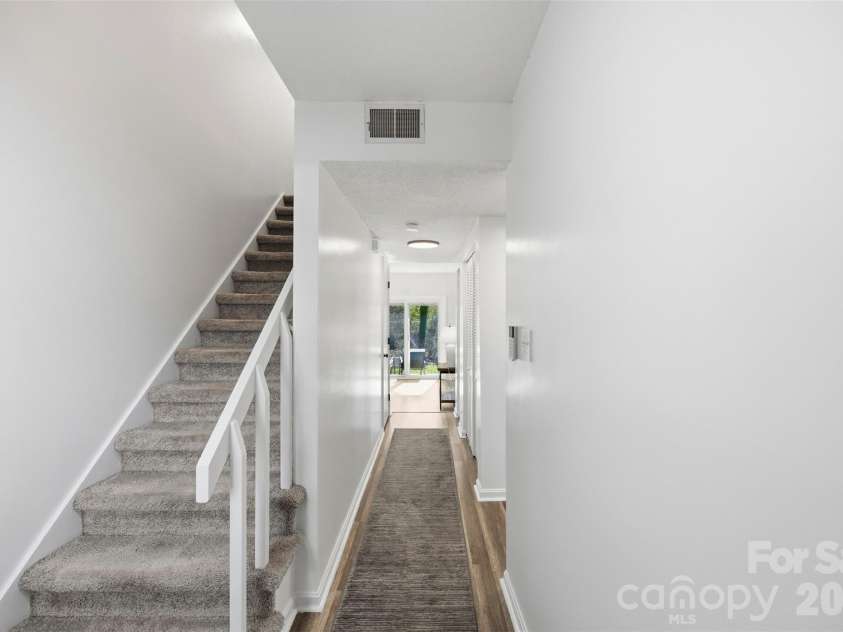 3617 Maple Glen Lane, Charlotte, NC 28226.  MLS# CAR4338646, YatesRealty ID 6629. 