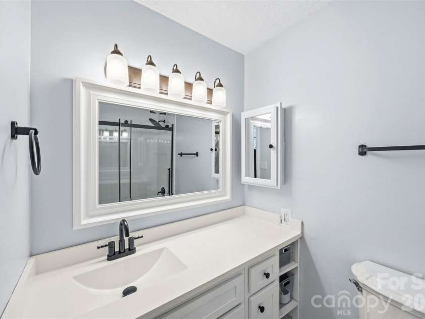 3617 Maple Glen Lane, Charlotte, NC 28226.  MLS# CAR4338646, YatesRealty ID 6629. 
