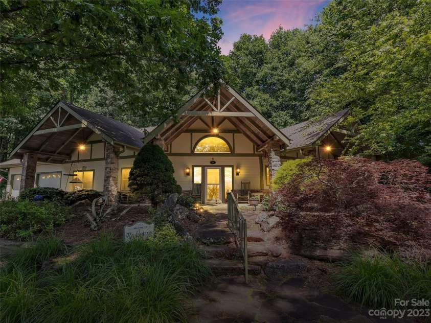 144 Ruffed Grouse Lane, Waynesville, NC 28786.  MLS# CAR4042474, YatesRealty ID 663. 
