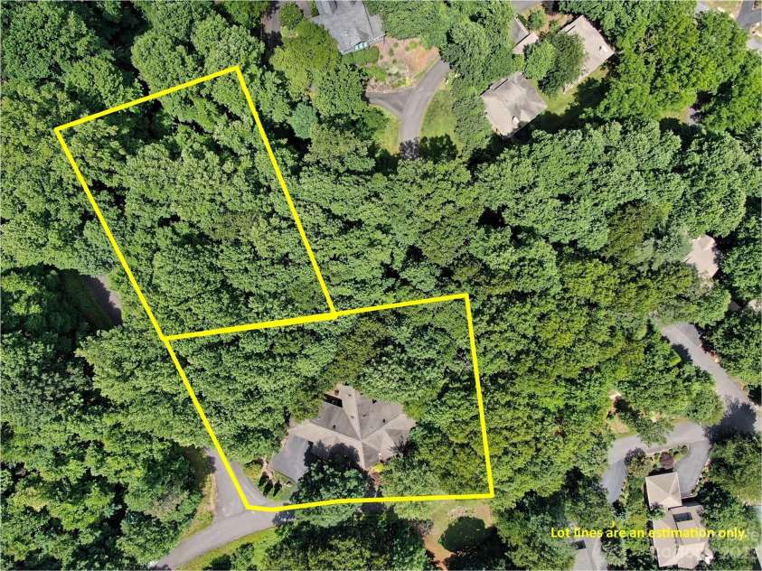144 Ruffed Grouse Lane, Waynesville, NC 28786.  MLS# CAR4042474, YatesRealty ID 663. 