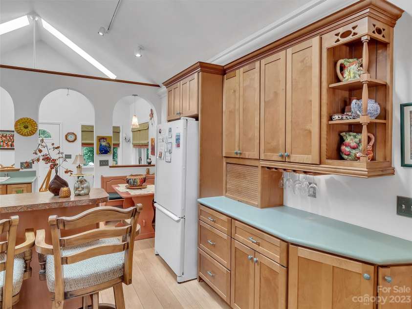 144 Ruffed Grouse Lane, Waynesville, NC 28786.  MLS# CAR4042474, YatesRealty ID 663. 