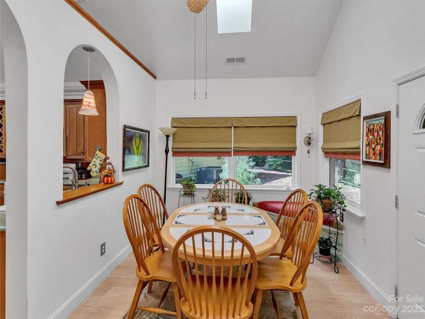 144 Ruffed Grouse Lane, Waynesville, NC 28786.  MLS# CAR4042474, YatesRealty ID 663. 