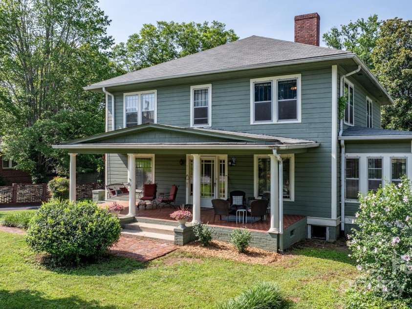 313 Main Street, Morganton, NC 28655.  MLS# CAR4275502, YatesRealty ID 663. 