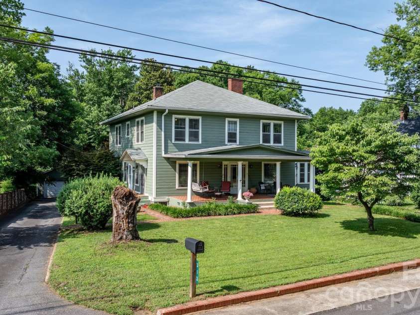 313 Main Street, Morganton, NC 28655.  MLS# CAR4275502, YatesRealty ID 663. 
