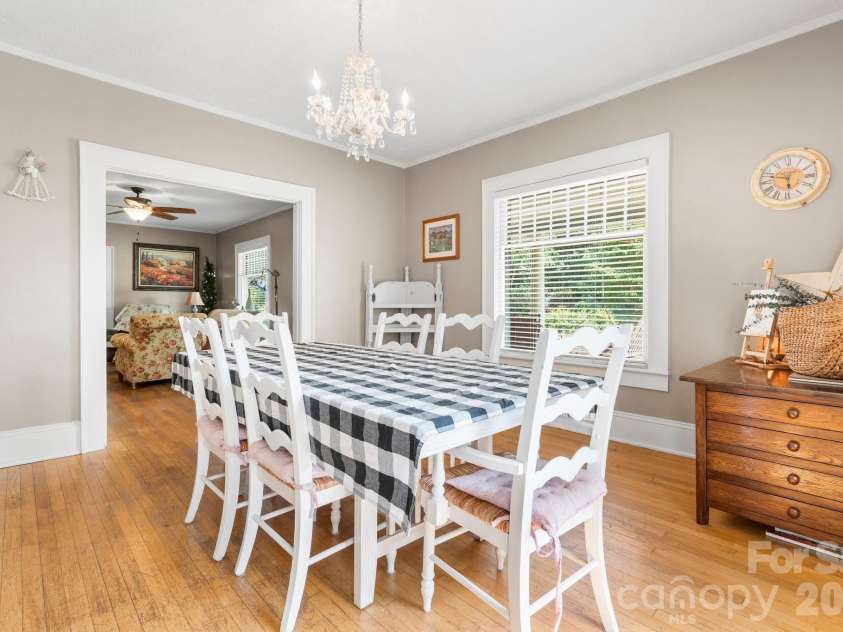 313 Main Street, Morganton, NC 28655.  MLS# CAR4275502, YatesRealty ID 663. 