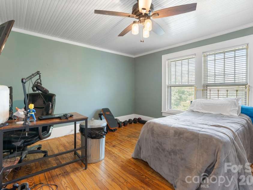 313 Main Street, Morganton, NC 28655.  MLS# CAR4275502, YatesRealty ID 663. 