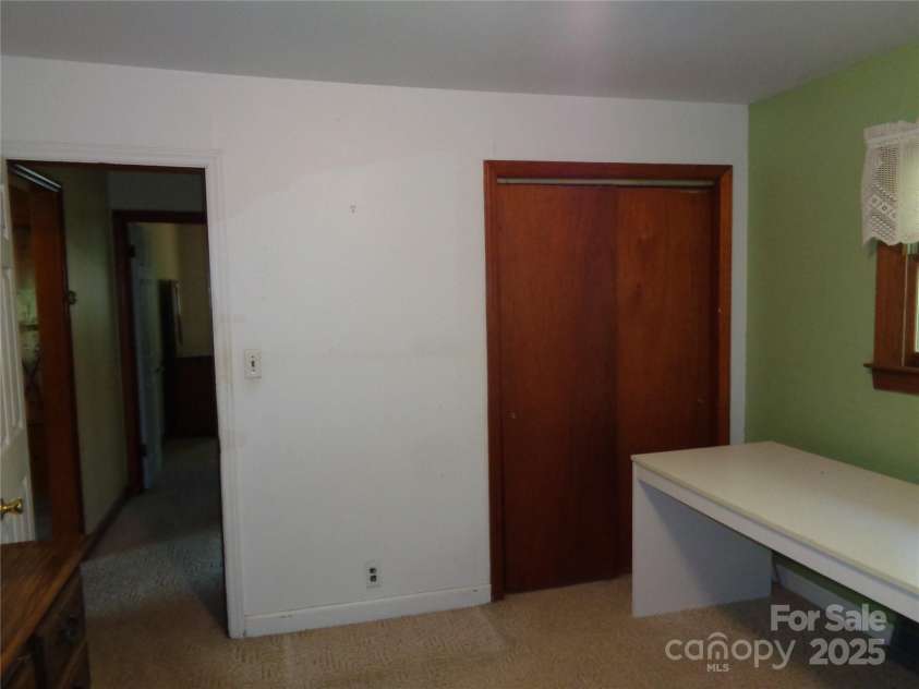 435 Upper Glady Fork Road, Candler, NC 28715.  MLS# CAR4245317, YatesRealty ID 663. 