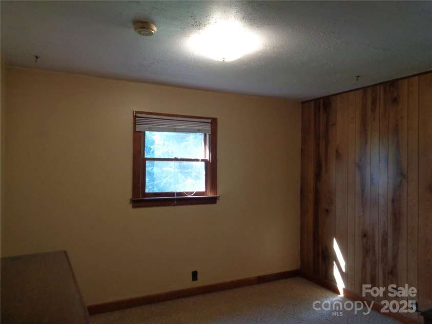 435 Upper Glady Fork Road, Candler, NC 28715.  MLS# CAR4245317, YatesRealty ID 663. 