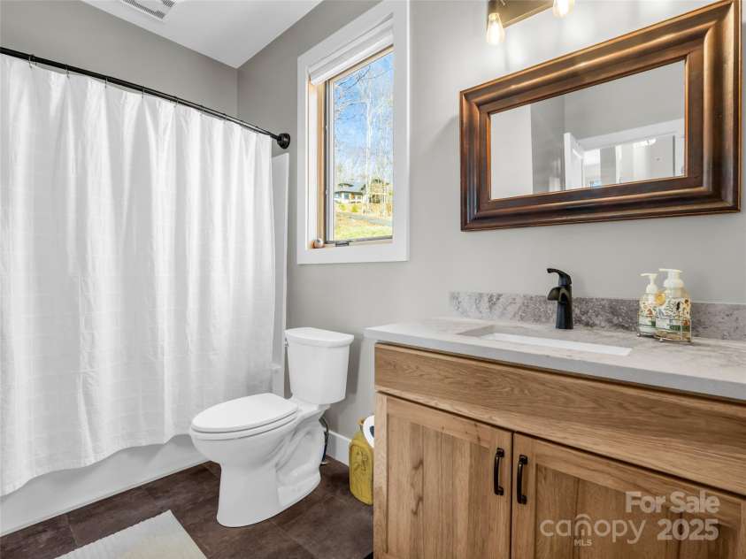 151 Sandys Home Place, Mars Hill, NC 28754.  MLS# CAR4224775, YatesRealty ID 6630. 