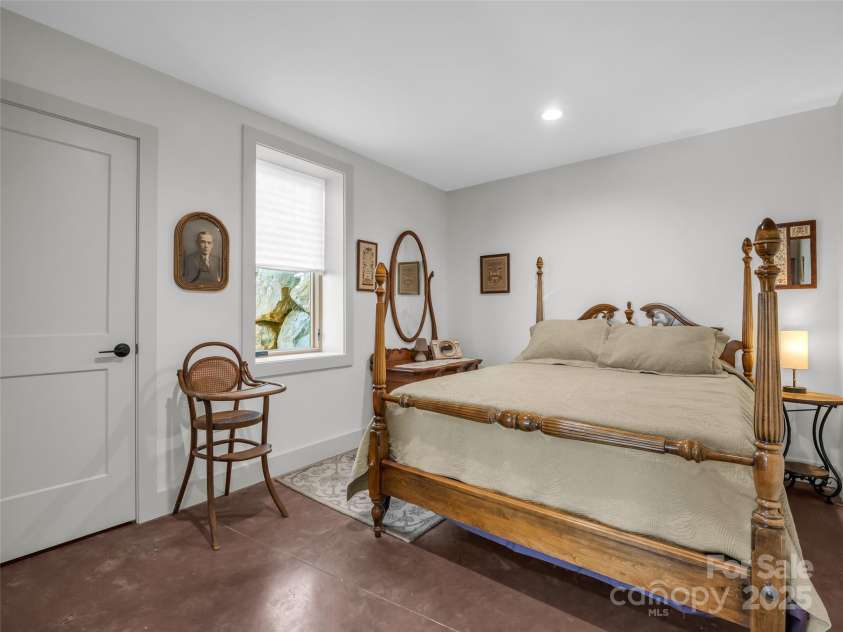 151 Sandys Home Place, Mars Hill, NC 28754.  MLS# CAR4224775, YatesRealty ID 6630. 