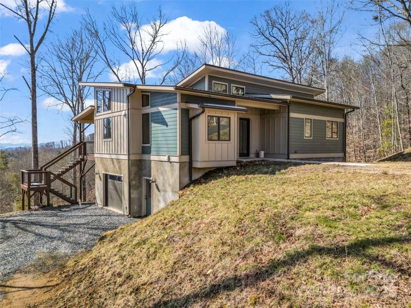 151 Sandys Home Place, Mars Hill, NC 28754.  MLS# CAR4224775, YatesRealty ID 6630. Beautiful, green-built mountain home!