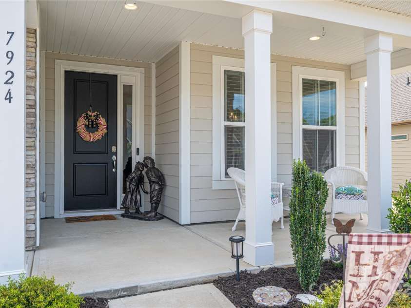 7924 Creek Park Drive, Denver, NC 28037.  MLS# CAR4240153, YatesRealty ID 6632. 