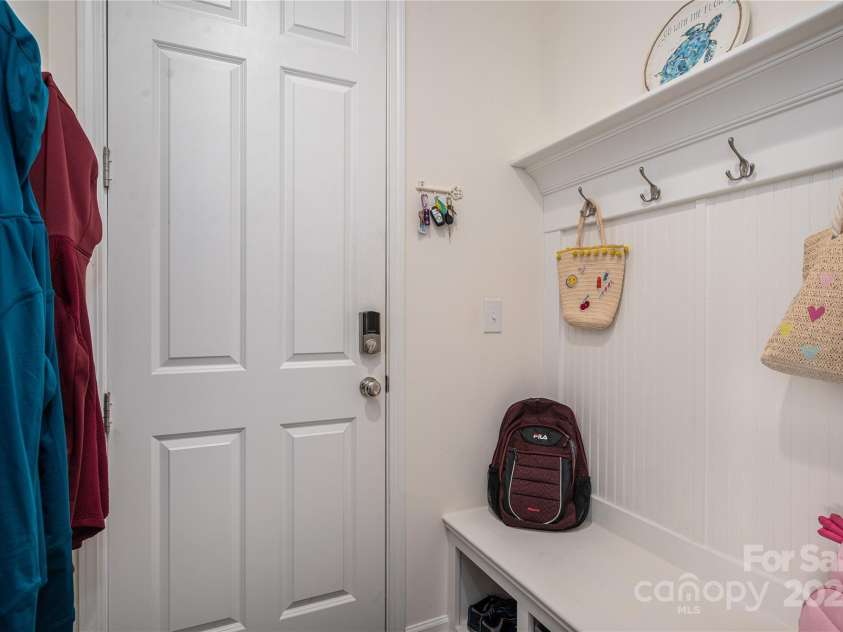 7924 Creek Park Drive, Denver, NC 28037.  MLS# CAR4240153, YatesRealty ID 6632. 