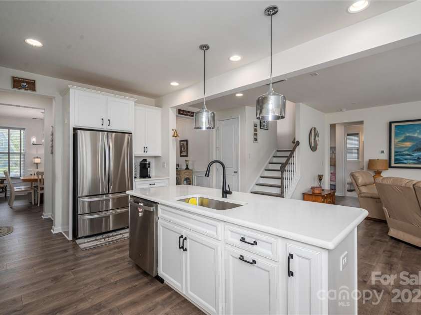 7924 Creek Park Drive, Denver, NC 28037.  MLS# CAR4240153, YatesRealty ID 6632. 