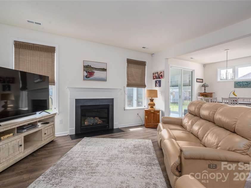 7924 Creek Park Drive, Denver, NC 28037.  MLS# CAR4240153, YatesRealty ID 6632. 