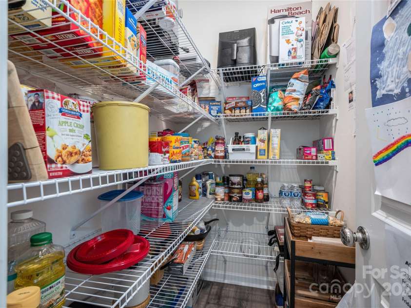 7924 Creek Park Drive, Denver, NC 28037.  MLS# CAR4240153, YatesRealty ID 6632. 