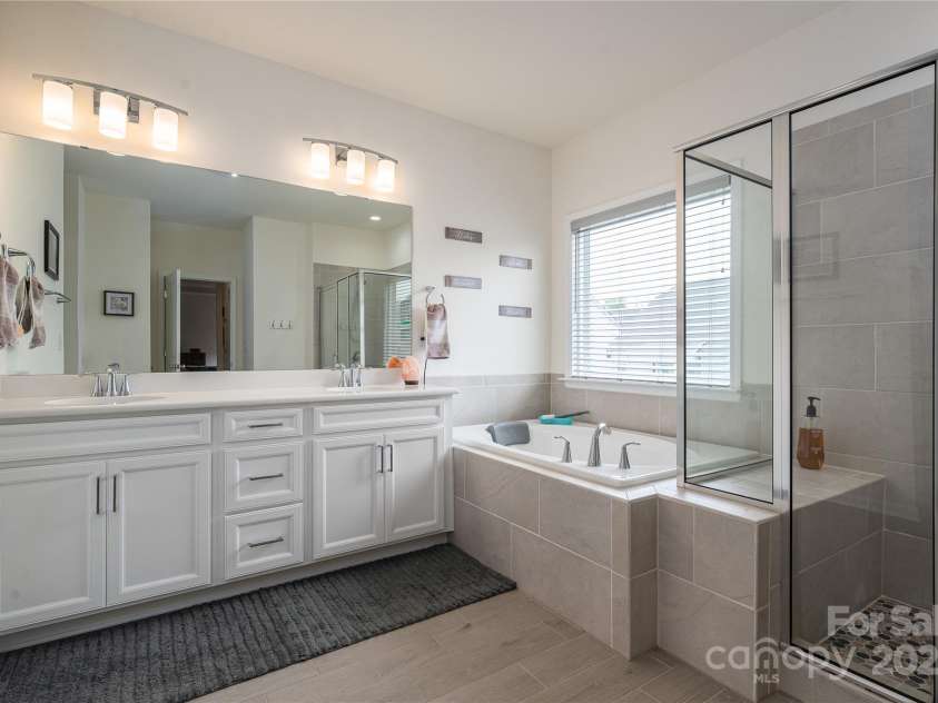 7924 Creek Park Drive, Denver, NC 28037.  MLS# CAR4240153, YatesRealty ID 6632. 