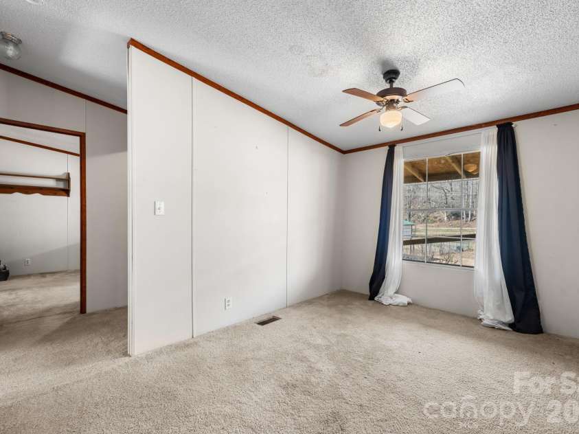 1922 Zacks Fork Road, Lenoir, NC 28645.  MLS# CAR4353078, YatesRealty ID 6633. 