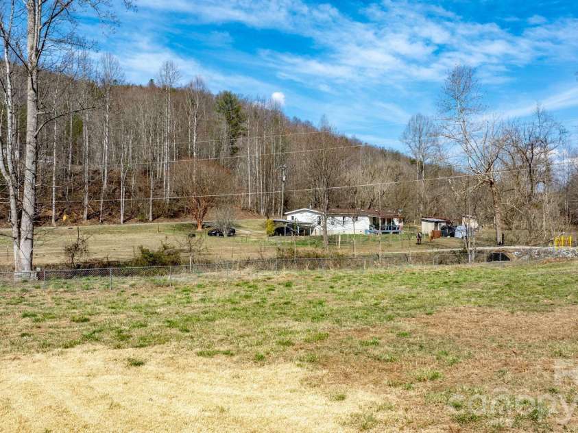 1922 Zacks Fork Road, Lenoir, NC 28645.  MLS# CAR4353078, YatesRealty ID 6633. 