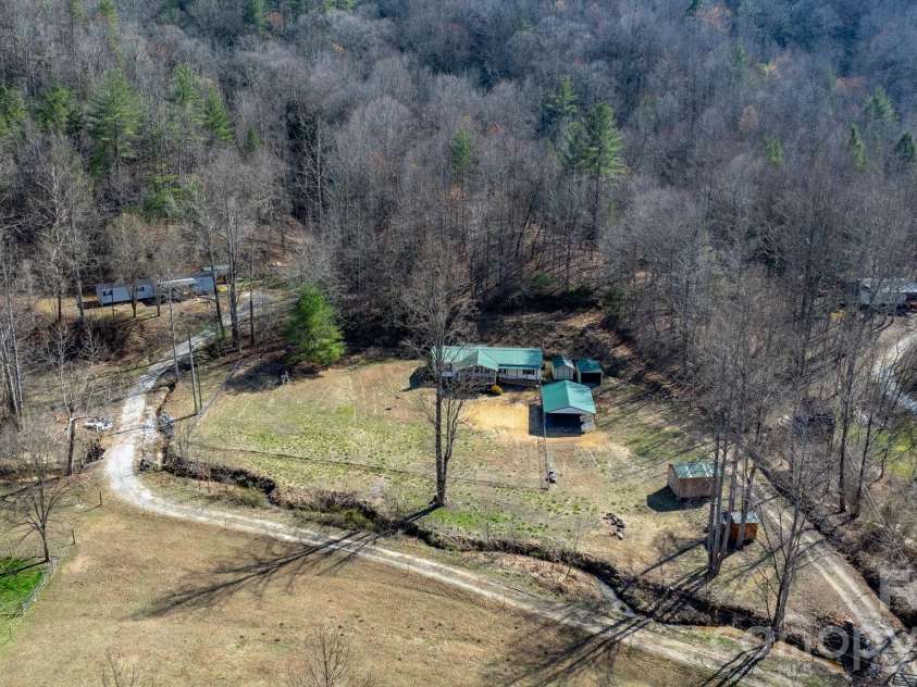 1922 Zacks Fork Road, Lenoir, NC 28645.  MLS# CAR4353078, YatesRealty ID 6633. 