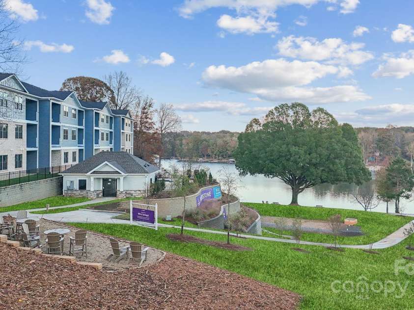 4407 Reed Creek Drive, Sherrills Ford, NC 28673.  MLS# CAR4225912, YatesRealty ID 6633. 