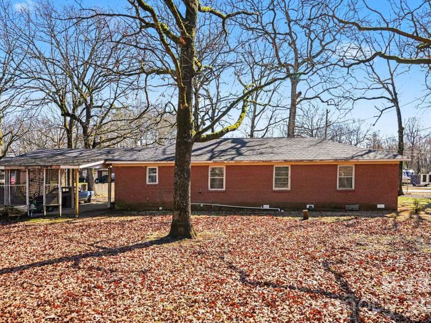 2015 Wilson Avenue, Monroe, NC 28110.  MLS# CAR4346116, YatesRealty ID 6634. 