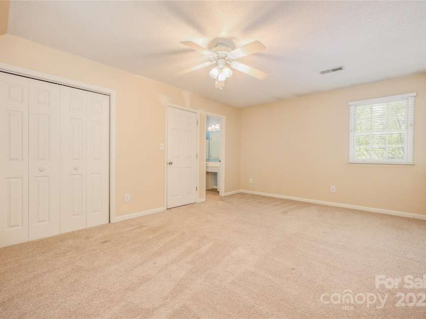 2804 Lake Hill Court, High Point, NC 27265.  MLS# CAR4246605, YatesRealty ID 6635. Bedroom