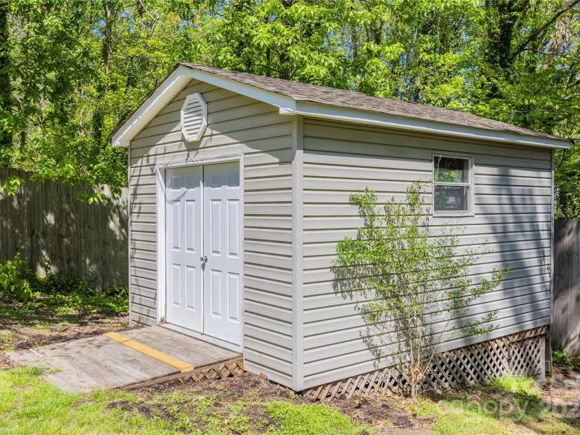 2804 Lake Hill Court, High Point, NC 27265.  MLS# CAR4246605, YatesRealty ID 6635. Storage building