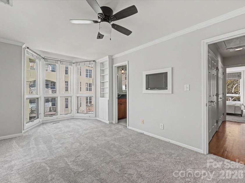 328 6th Street, Charlotte, NC 28202.  MLS# CAR4359361, YatesRealty ID 6635. 