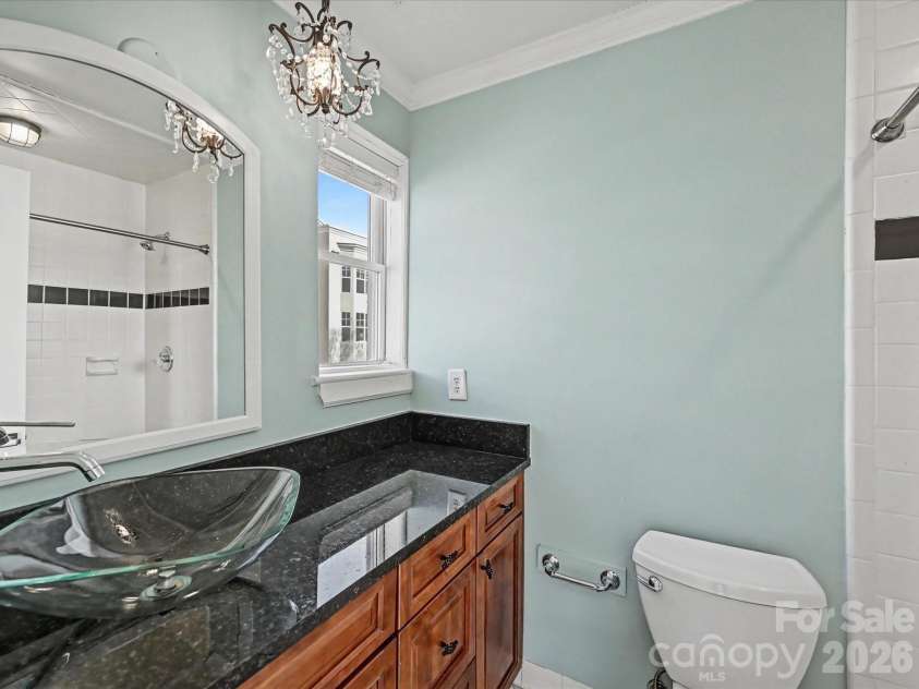 328 6th Street, Charlotte, NC 28202.  MLS# CAR4359361, YatesRealty ID 6635. 