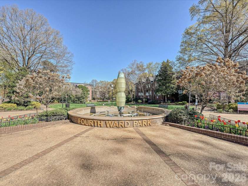 328 6th Street, Charlotte, NC 28202.  MLS# CAR4359361, YatesRealty ID 6635. 