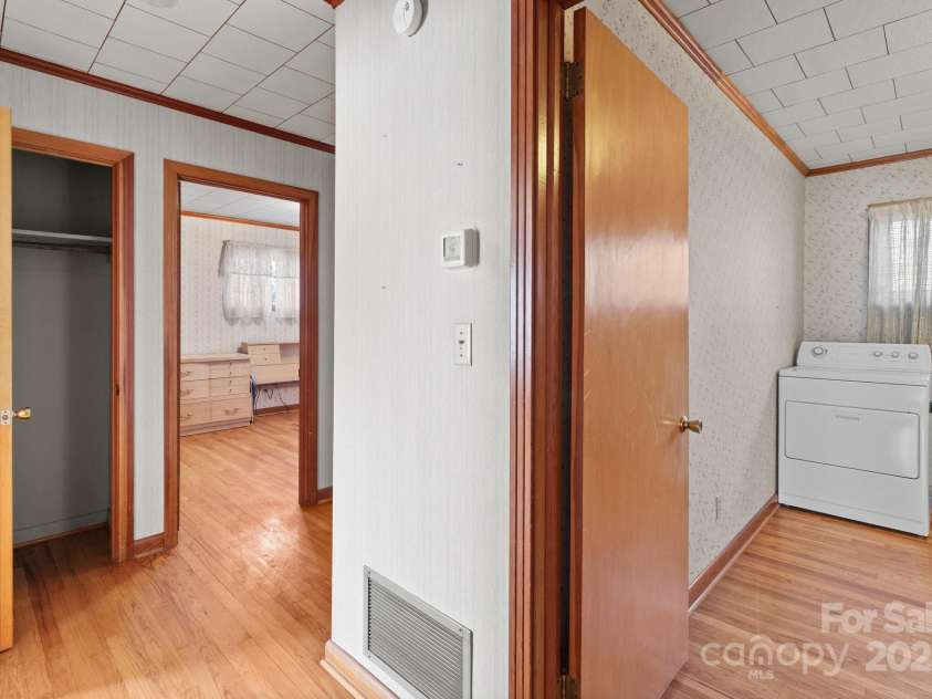 700 Snuggs Street, Albemarle, NC 28001.  MLS# CAR4212632, YatesRealty ID 6636. 